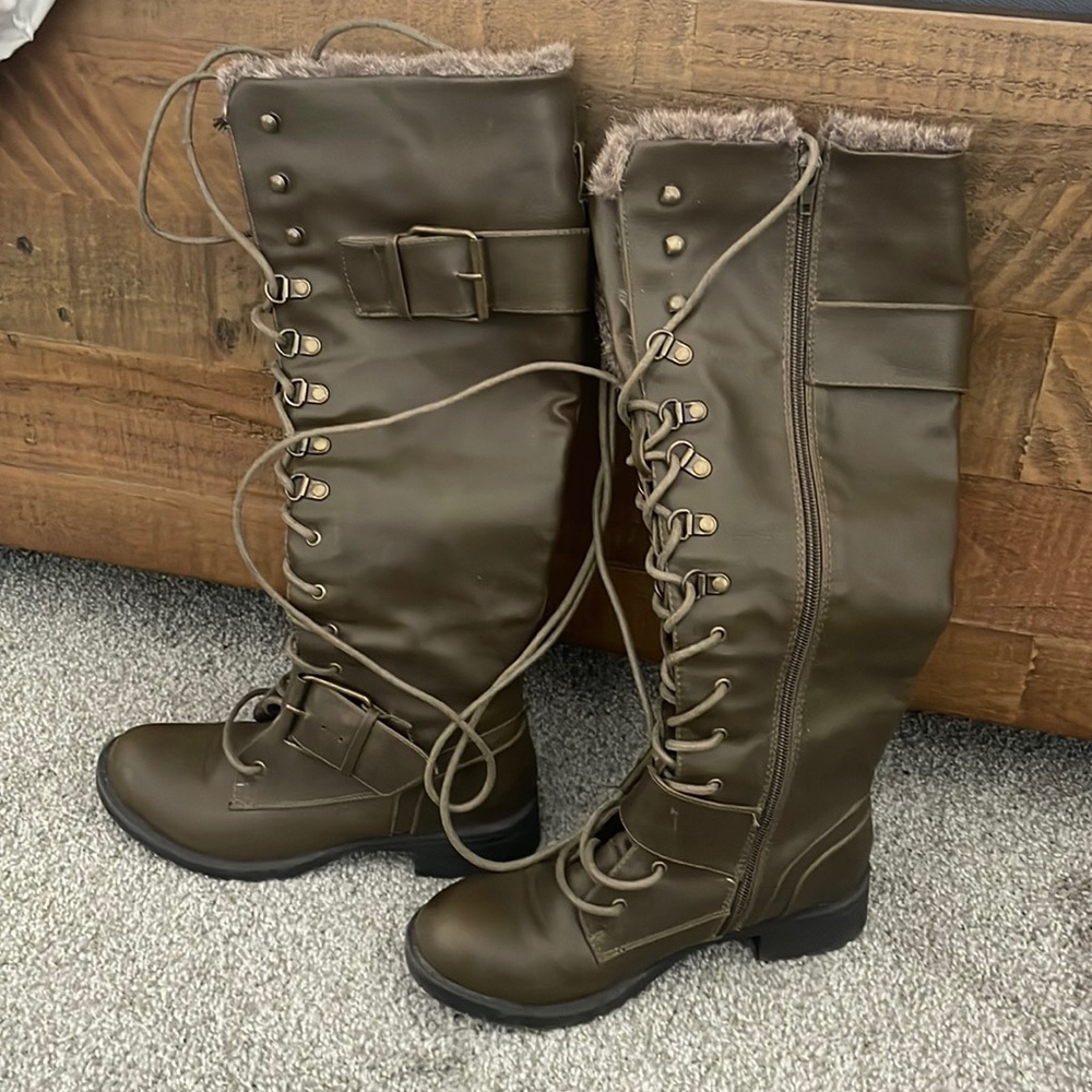 These boots are from Shoedazzle.